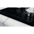 Whirlpool WHIWBB8360NE, detalle de mandos